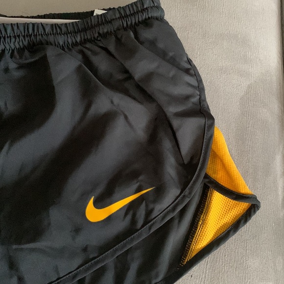 Nike -Track And Field half split shorts - Picture 2 of 7